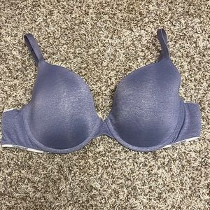 ✨SOLD✨ VS Uplift Semi Demi Bra
